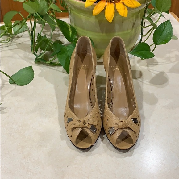 Stuart Weitzman Shoes - STUART WEITZMAN Shoes